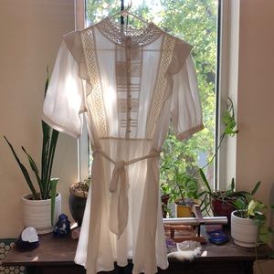 Women’s (Size M) LOVERICHE white dress